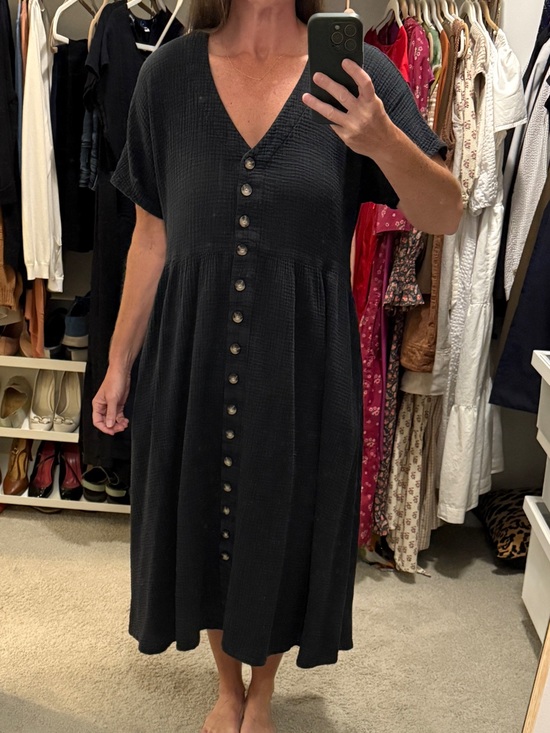Madewell Dresses & Skirts - Madewell Black Button-Front V-Neck Textured Midi Dress